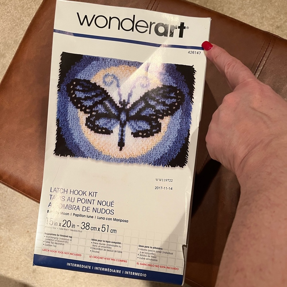 Wonder Art - Latch Hook Kit - Butterfly Moon